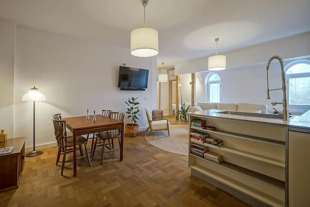 Central Apartment - Nido'S Area Bukarest