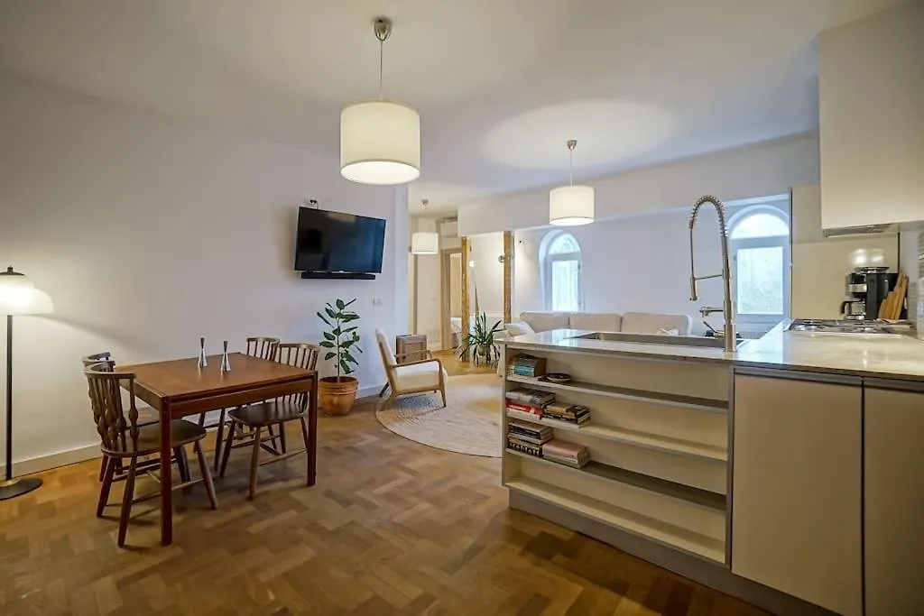 Central Apartment - Nido'S Area Bukarest