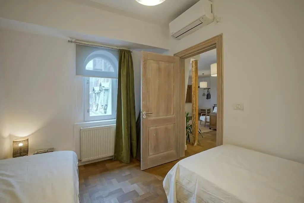 Central Apartment - Nido'S Area Bukarest