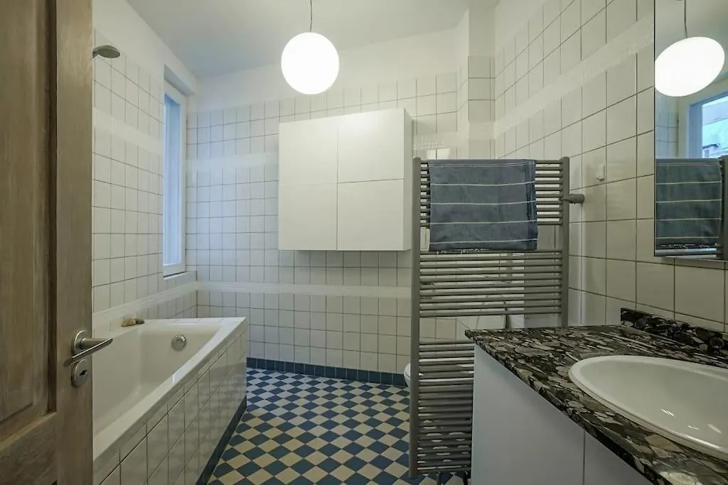 Central Apartment - Nido'S Area Bukarest